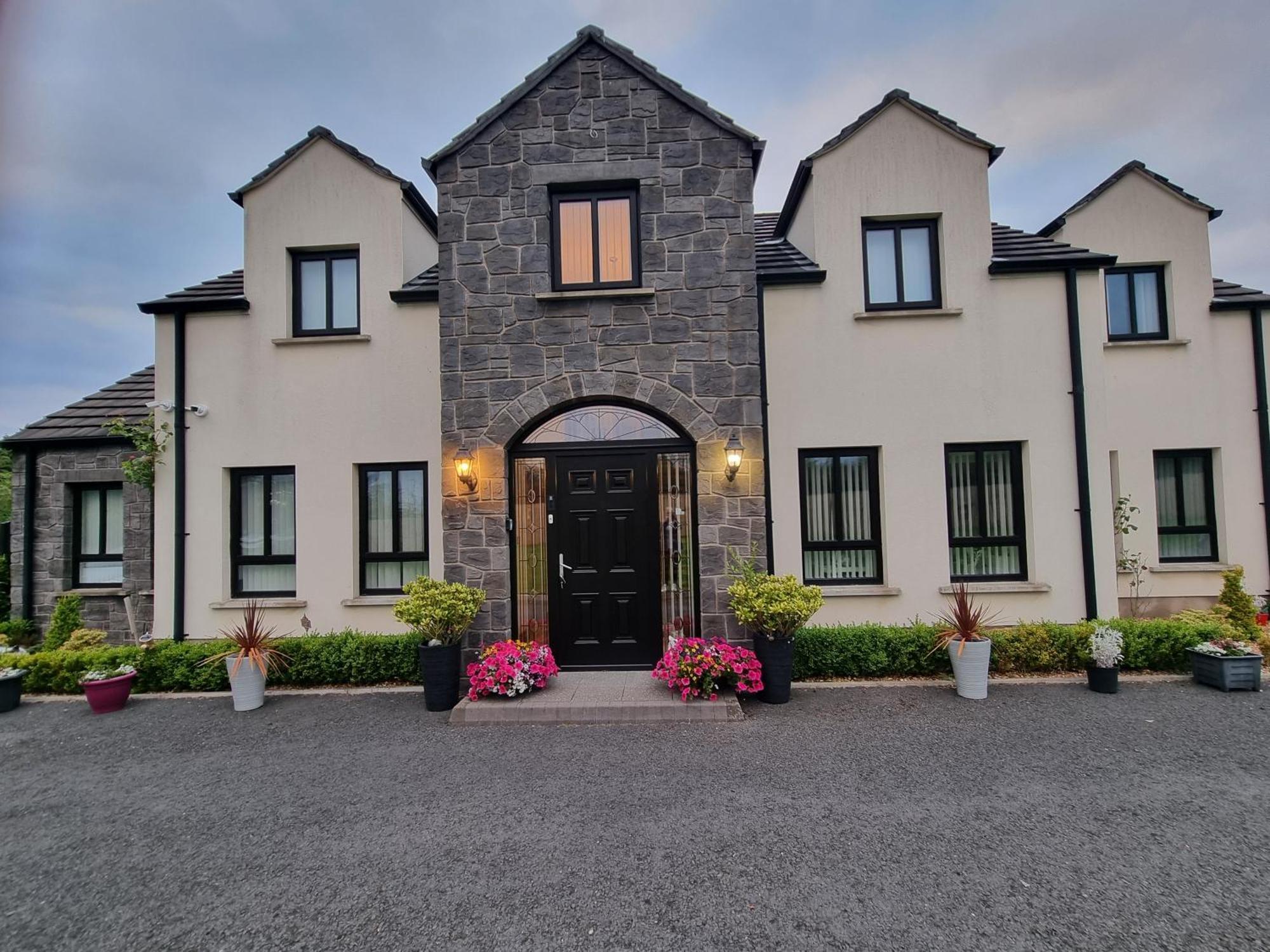 Boutique Country House Aldergrove Crumlin  Екстер'єр фото